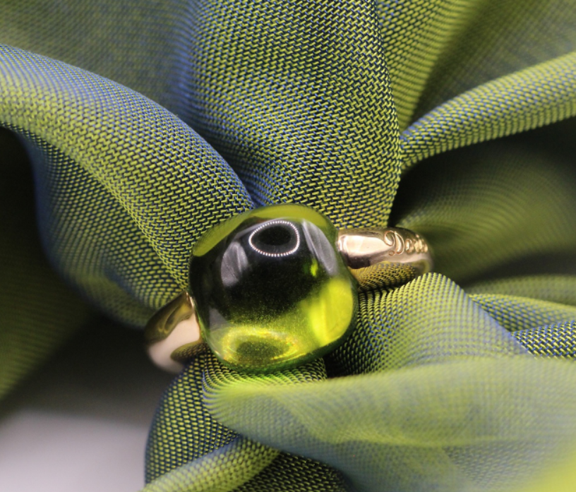 anello con peridoto